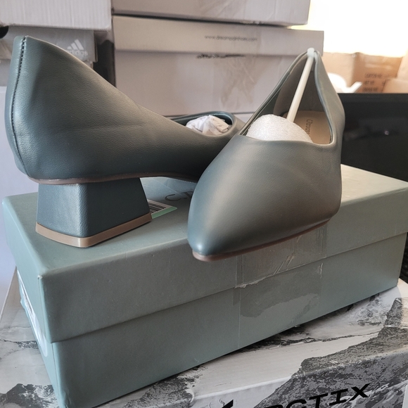 Ladies shoes - Picture 5 of 8